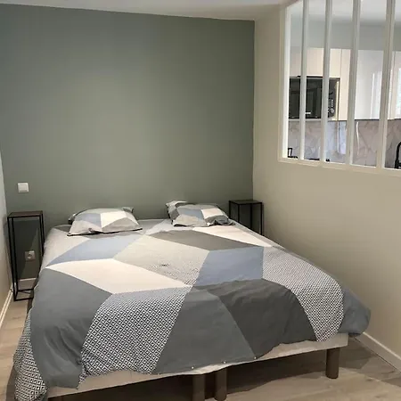 Cocon 2 Calme En Coeur Historique 아파트 *